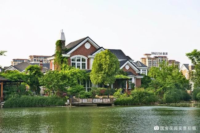 生活在有湖的地方，是對人生的浪漫私藏